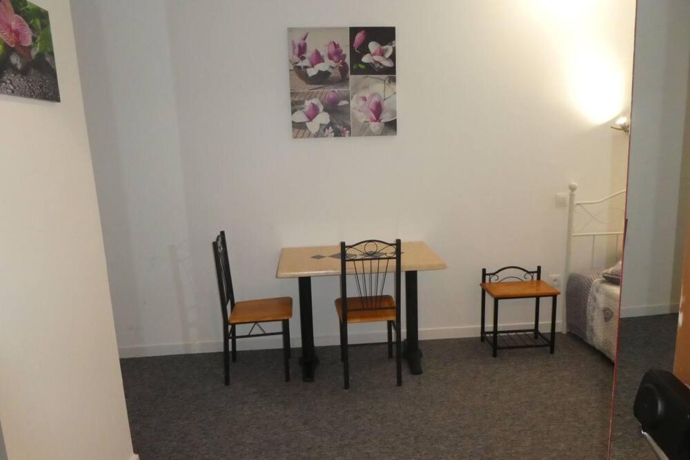 Etanit ! Etape Calme Et Parking Velo, Bicycle - Connection Tous A 1Mn Bus,Train Et Aeroport - Plein Centre De Beziers Pour Visiter,Manger - Chambres Climatisees, Spacieuses Amenagees Pour Singles, Couple, Et Ou Familles - Consigne Et Petit Dej En Plu ภายนอก รูปภาพ